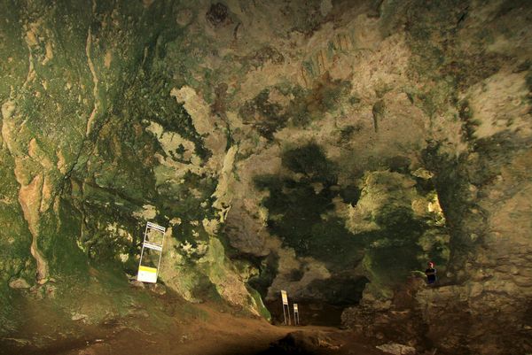 Tabon Cave, Quezon (Wikimedia Commons, CC BY-SA 4.0)