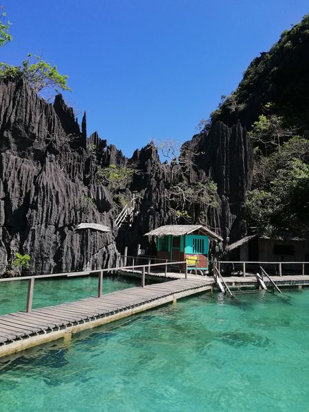 Barracuda Lake, Coron (Wikimedia Commons, CC BY-SA 4.0 / CC BY 3.0)