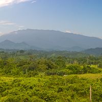 Mt. Mantalingahan, southern Palawan (Wikimedia Commons, public domain)