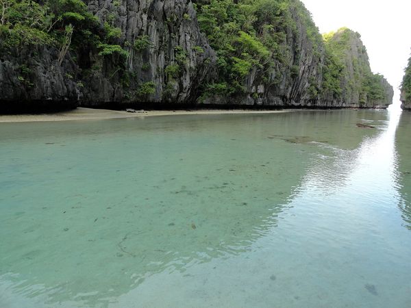 Big Lagoon, El Nido (Wikimedia Commons, CC BY 2.0)