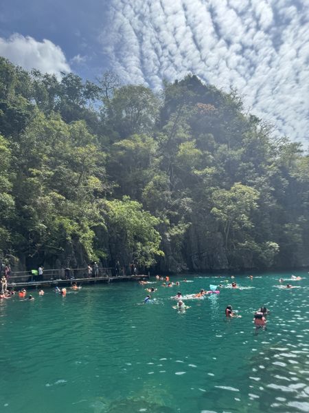 Kayangan Lake, Coron (Wikimedia Commons, CC BY-SA 4.0)