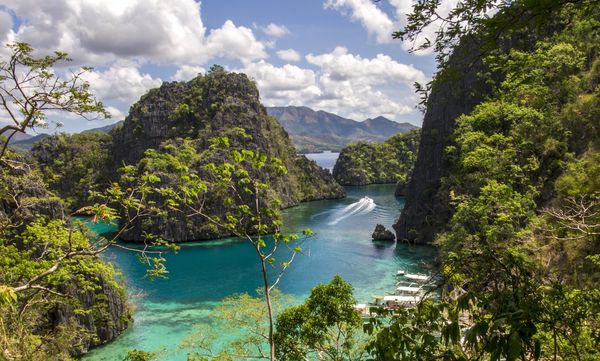 Kayangan Lake, Coron (Wikimedia Commons, CC BY-SA 4.0)